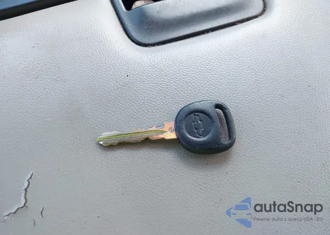 2011 Chevrolet Silverado 1500 Lt из США, поврежденный, VIN 1GCRCSE05BZ221661